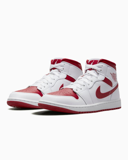 Air Jordan 1 Mid Reverse Chicago