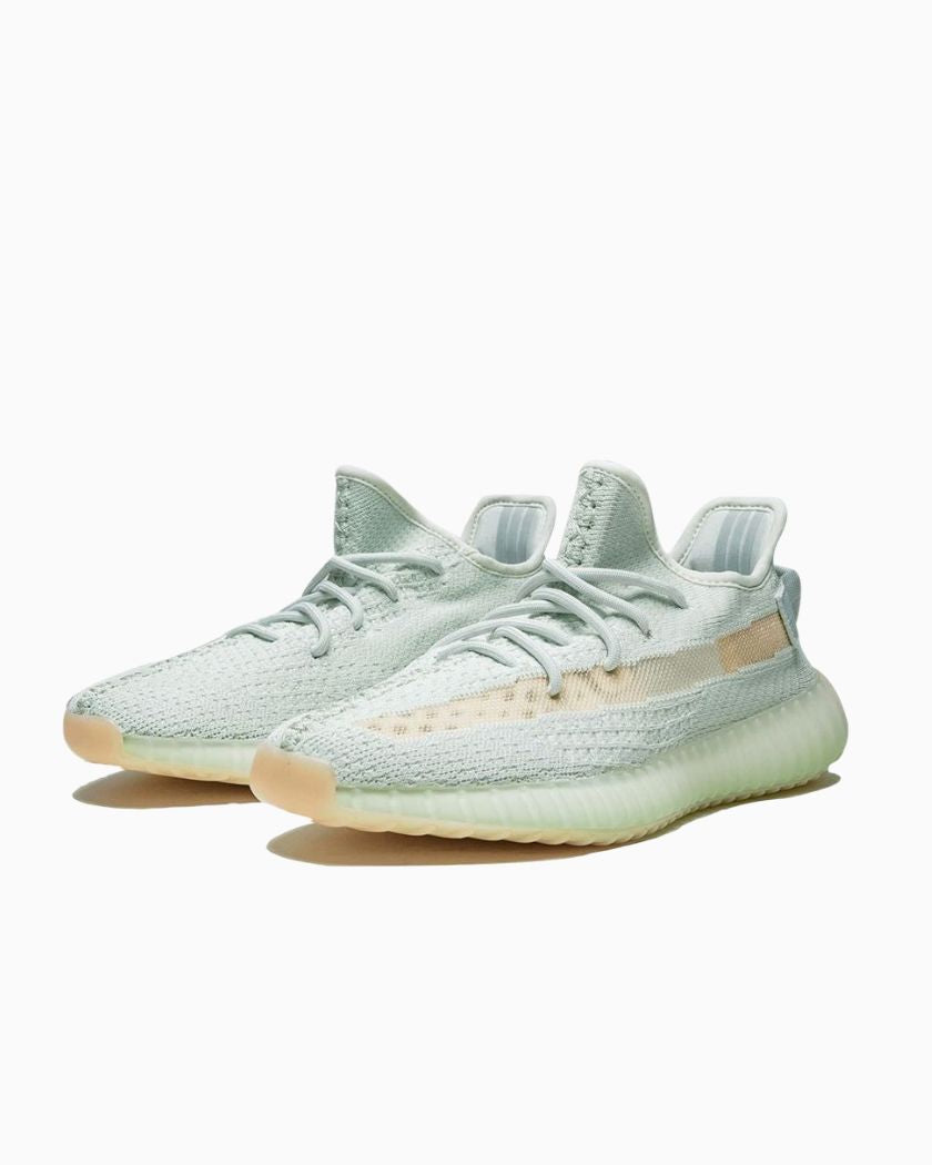 Yeezy Boost 350 V2 Hyperspace