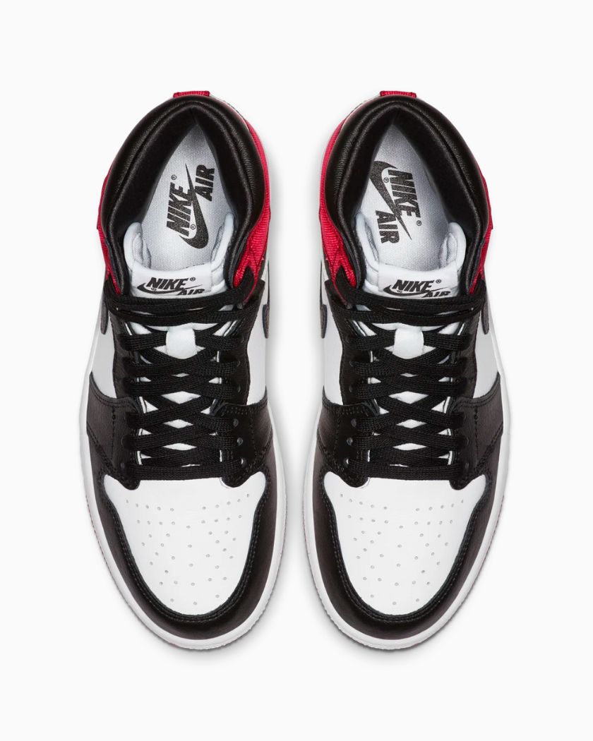 Air Jordan 1 Retro High Satin Black Toe
