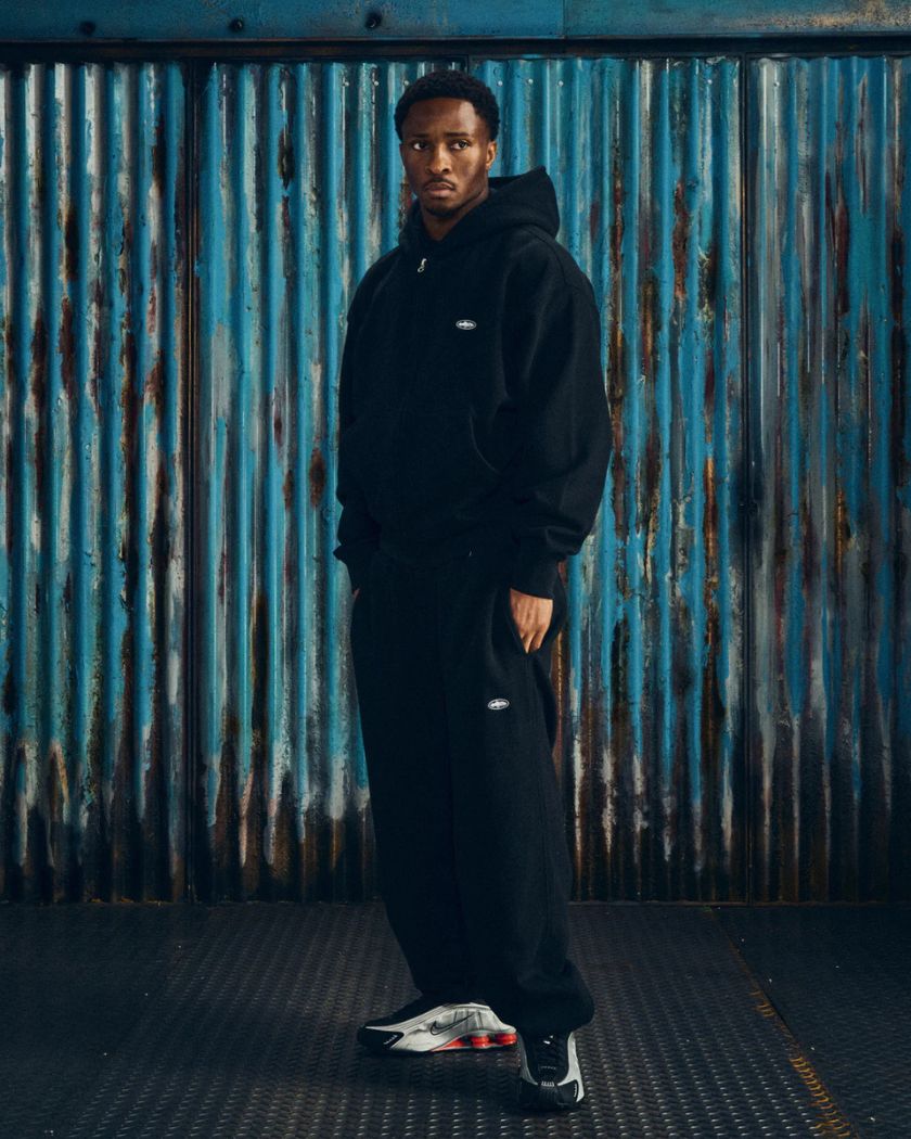 Corteiz Mini Island Zip Hoodie Black