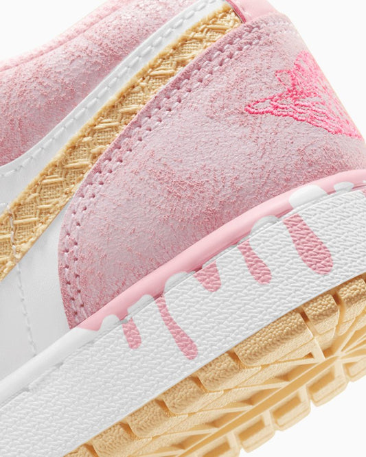 Air-Jordan-1-Low-SE-Paint-Drip
