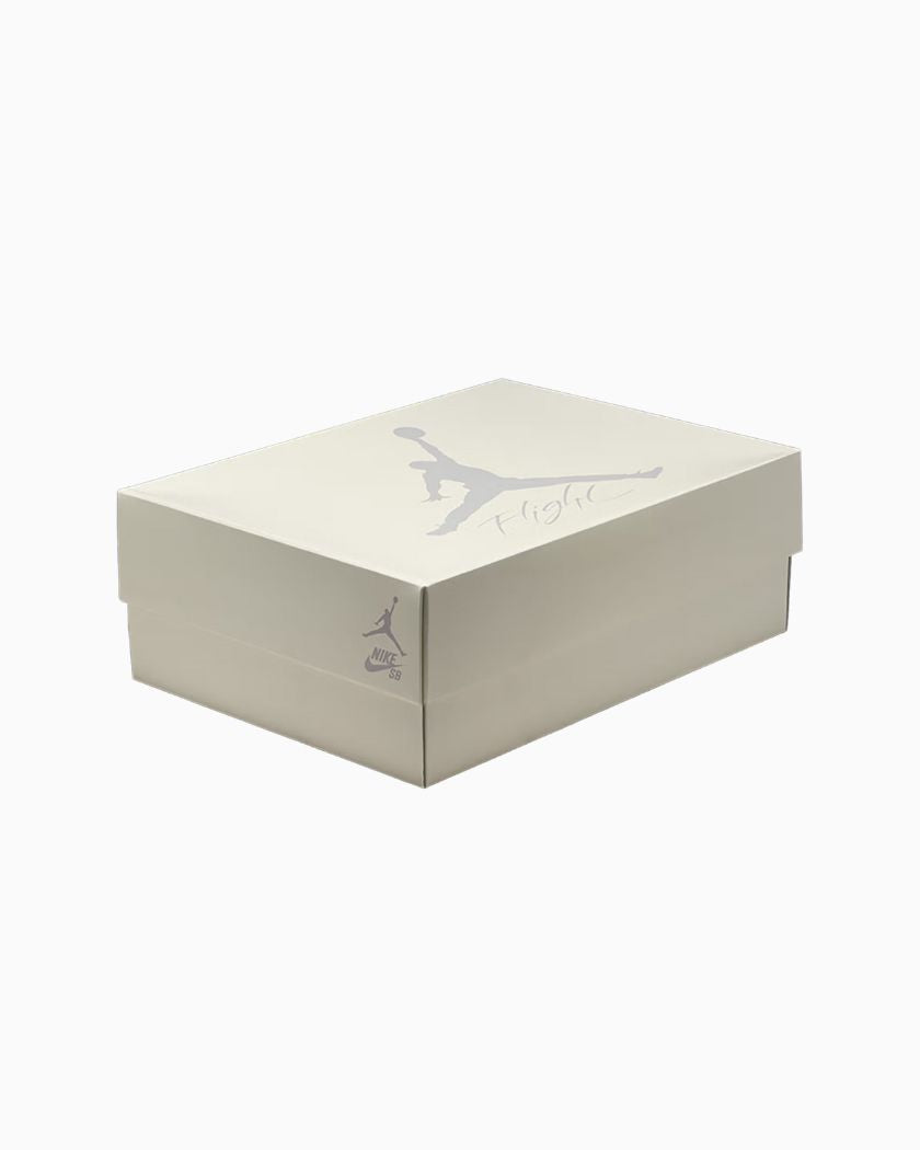Caja Jordan 4 SB