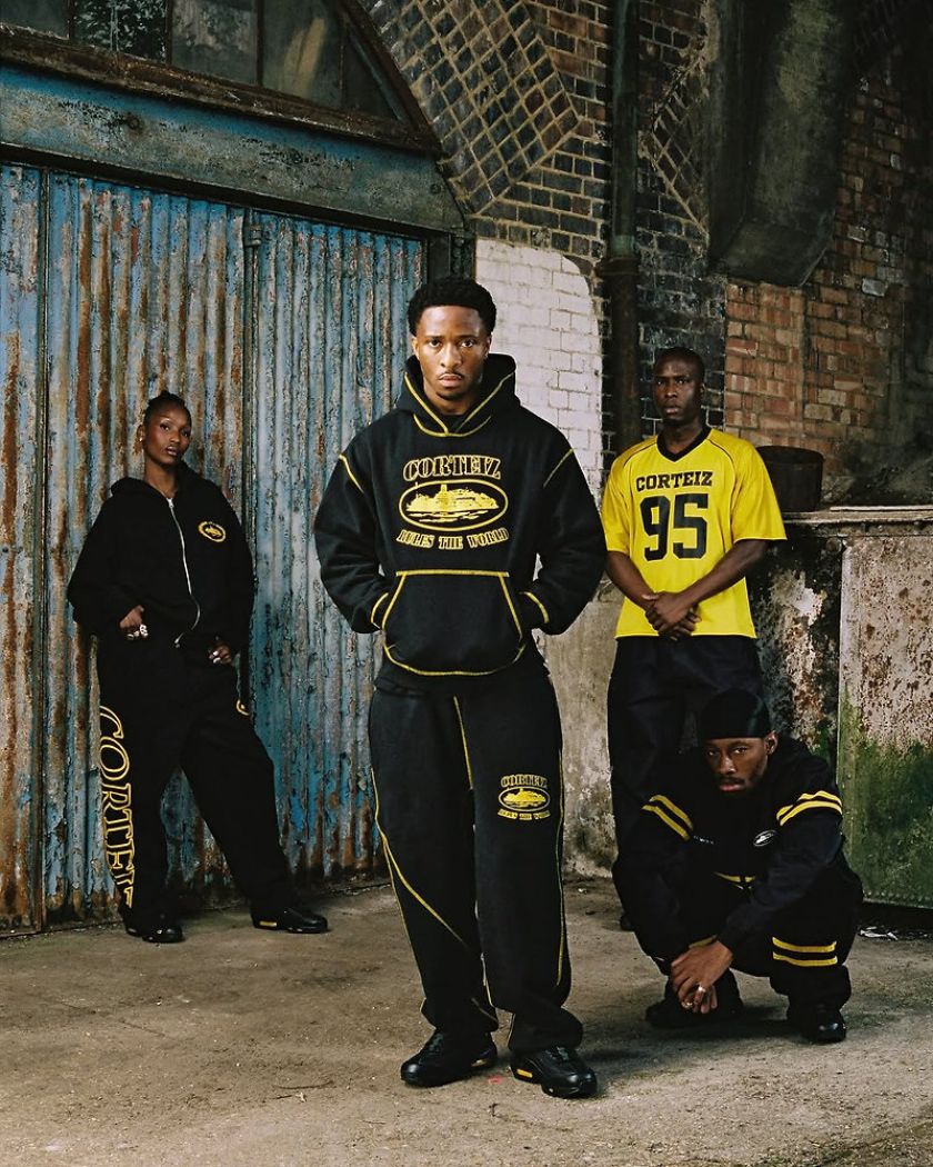 Corteiz Alcatraz Contrast Sweatpant Black Yellow