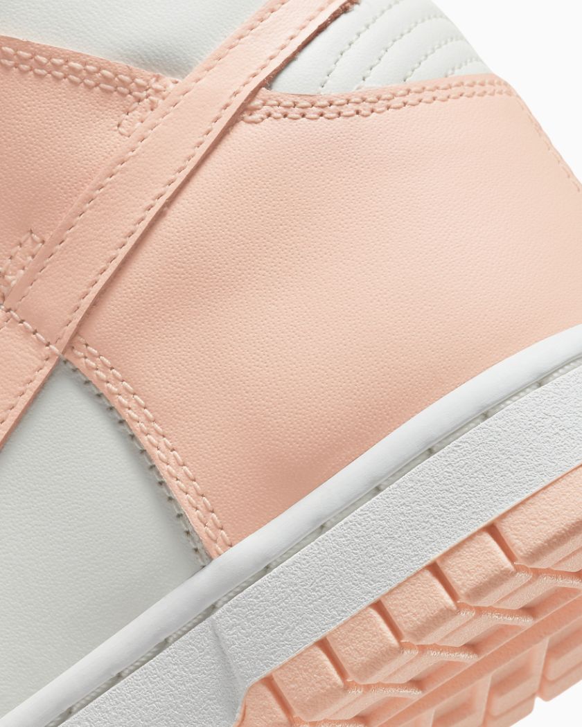 Dunk High Crimson Tint