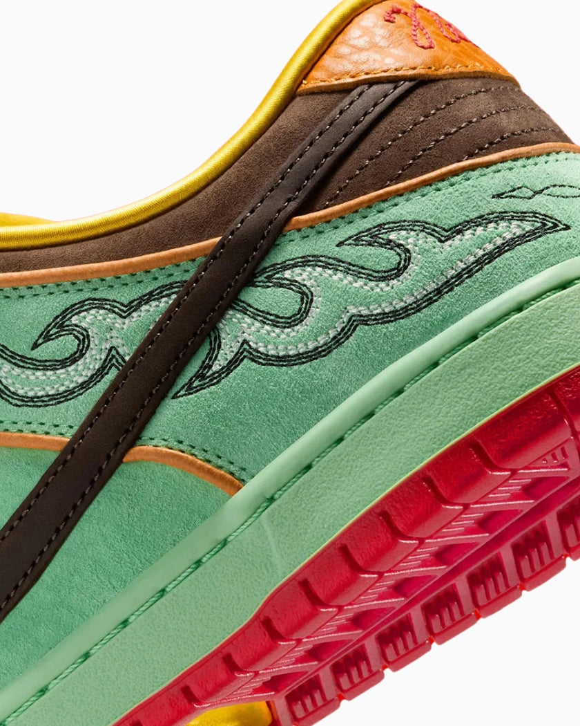SB Dunk Low Rodeo Tourmaline