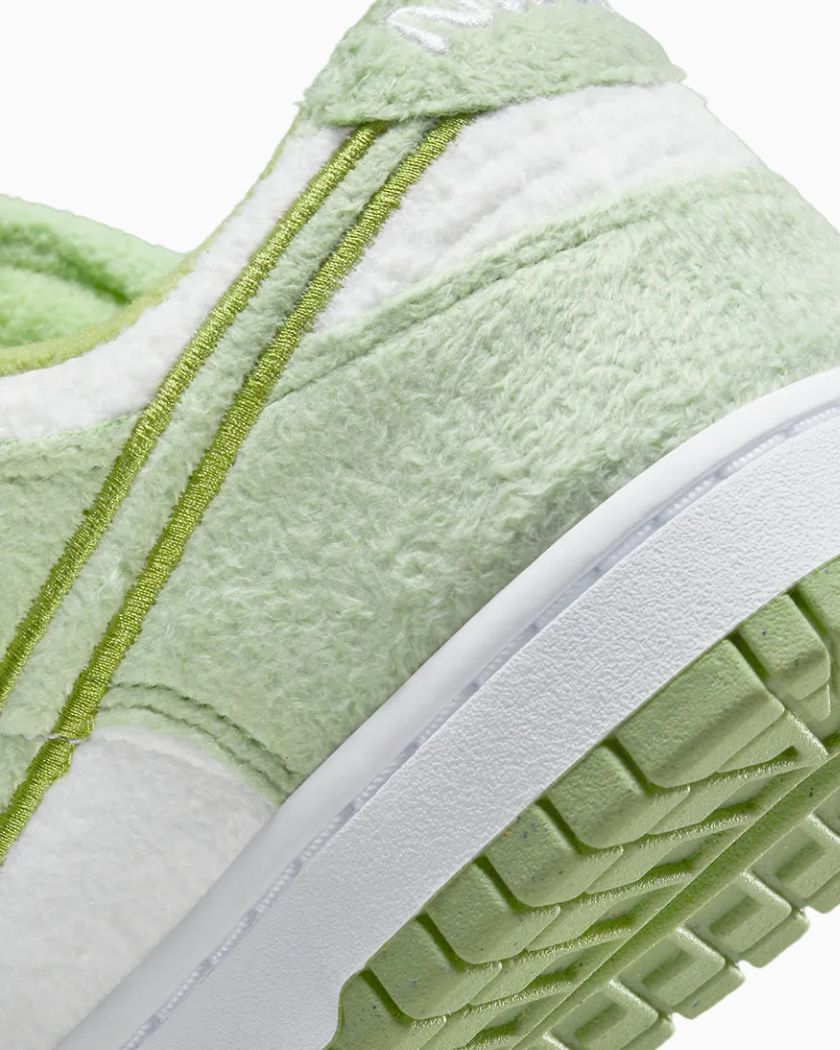 Nike Dunk Low Fleece Green