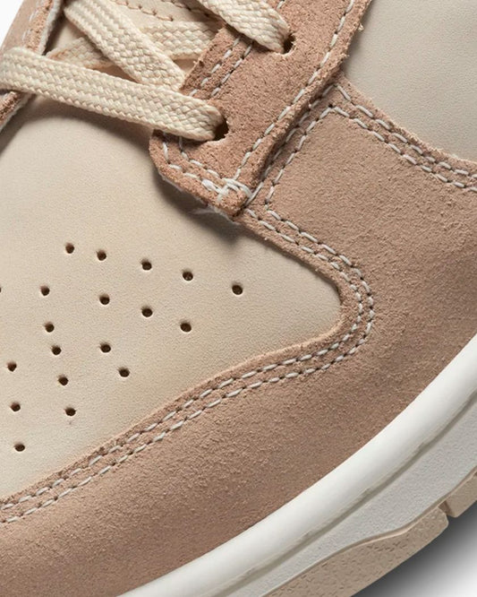 Nike Dunk Low SE Sand drift