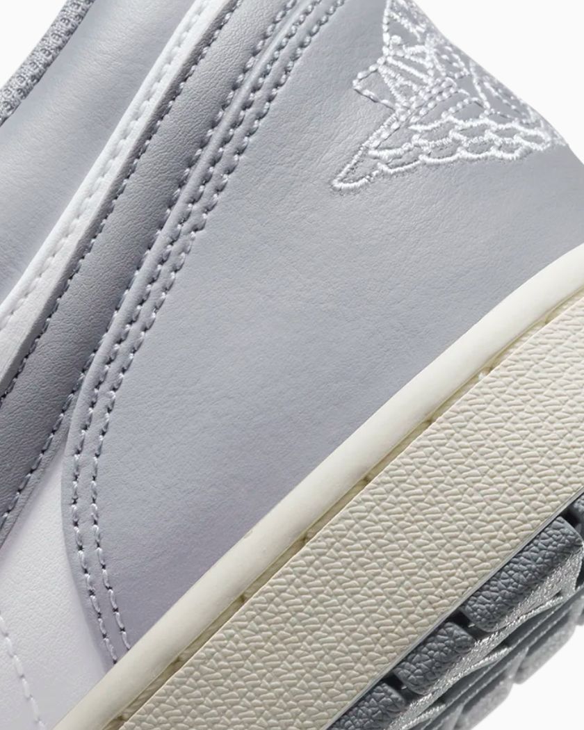 Air Jordan 1 Low Vintage Grey