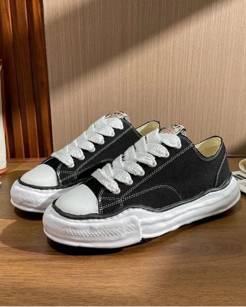 Maison Mihara Yasuhiro Peterson OG Sole Canvas Low Black