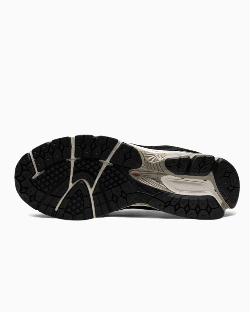 New Balance 2002R Protection Pack Black Grey