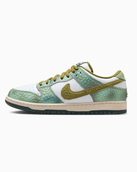 Nike Dunk Low SB Alexis Sablone Chameleon