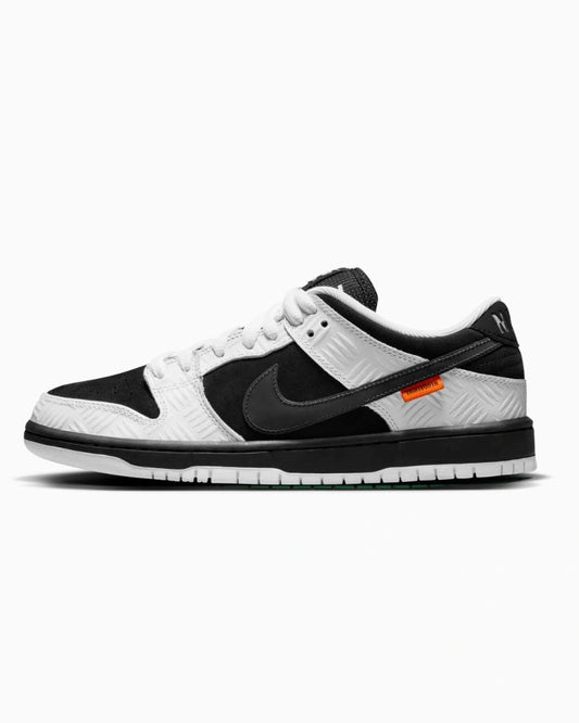Nike Dunk Low SB X Tightbooth
