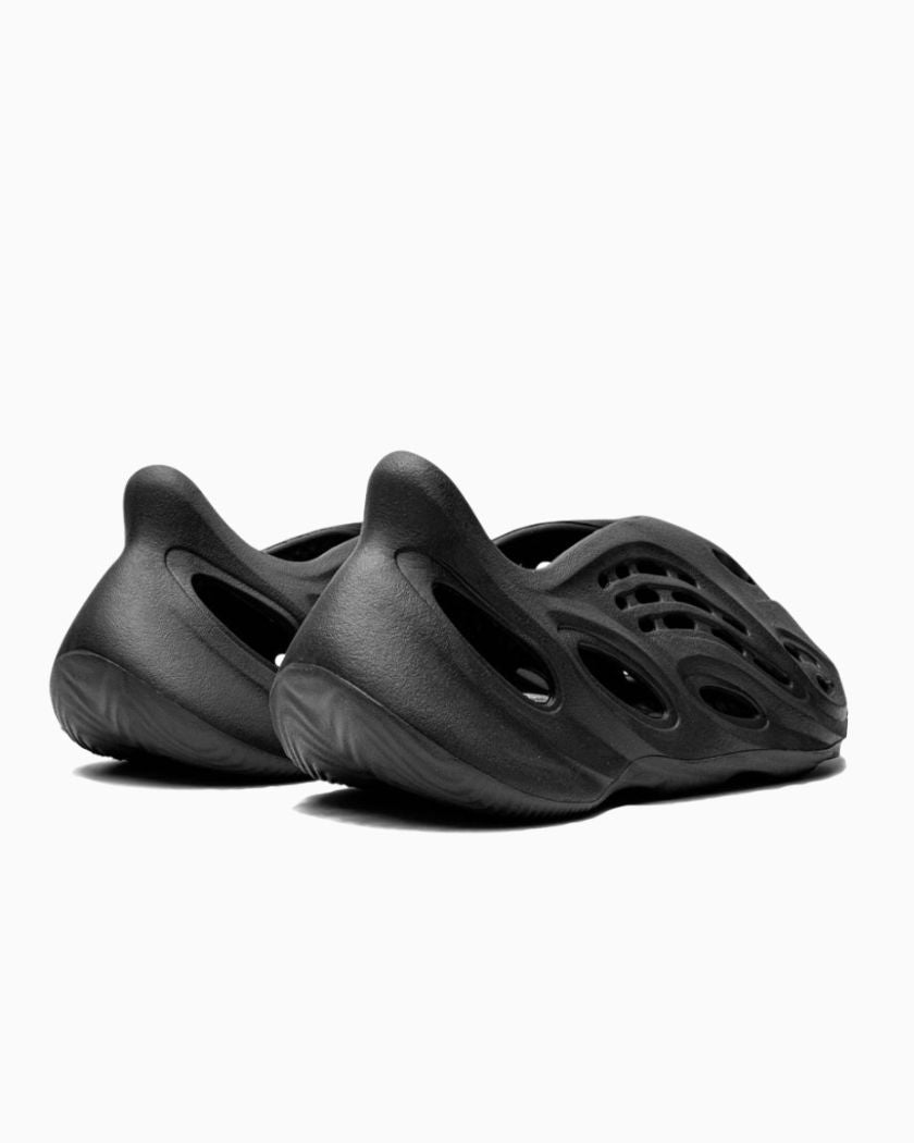 Yeezy Foam RNNR Onyx