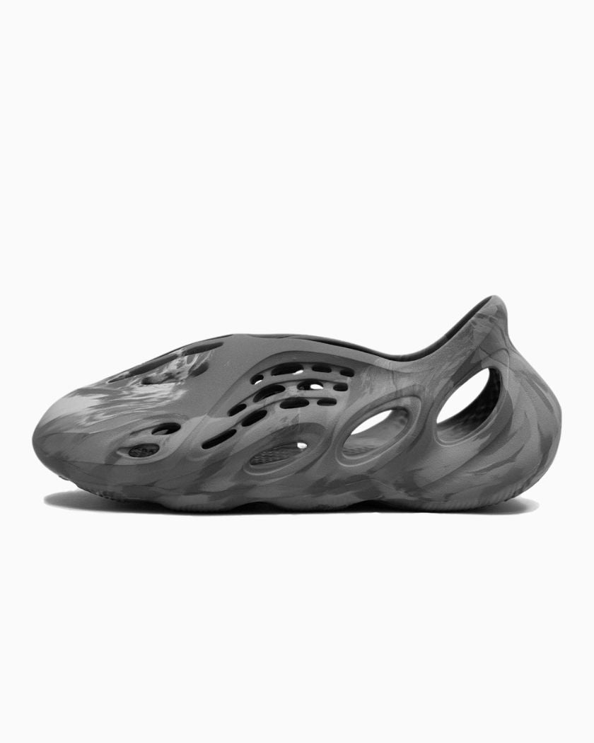 Yeezy Foam RNNR MX Granite