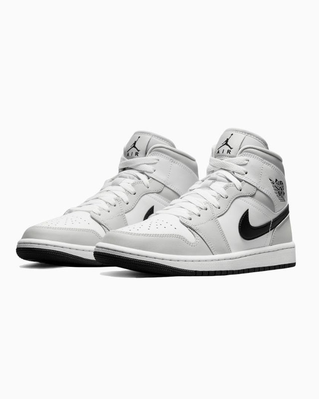 Air Jordan 1 Mid Light Smoke Grey