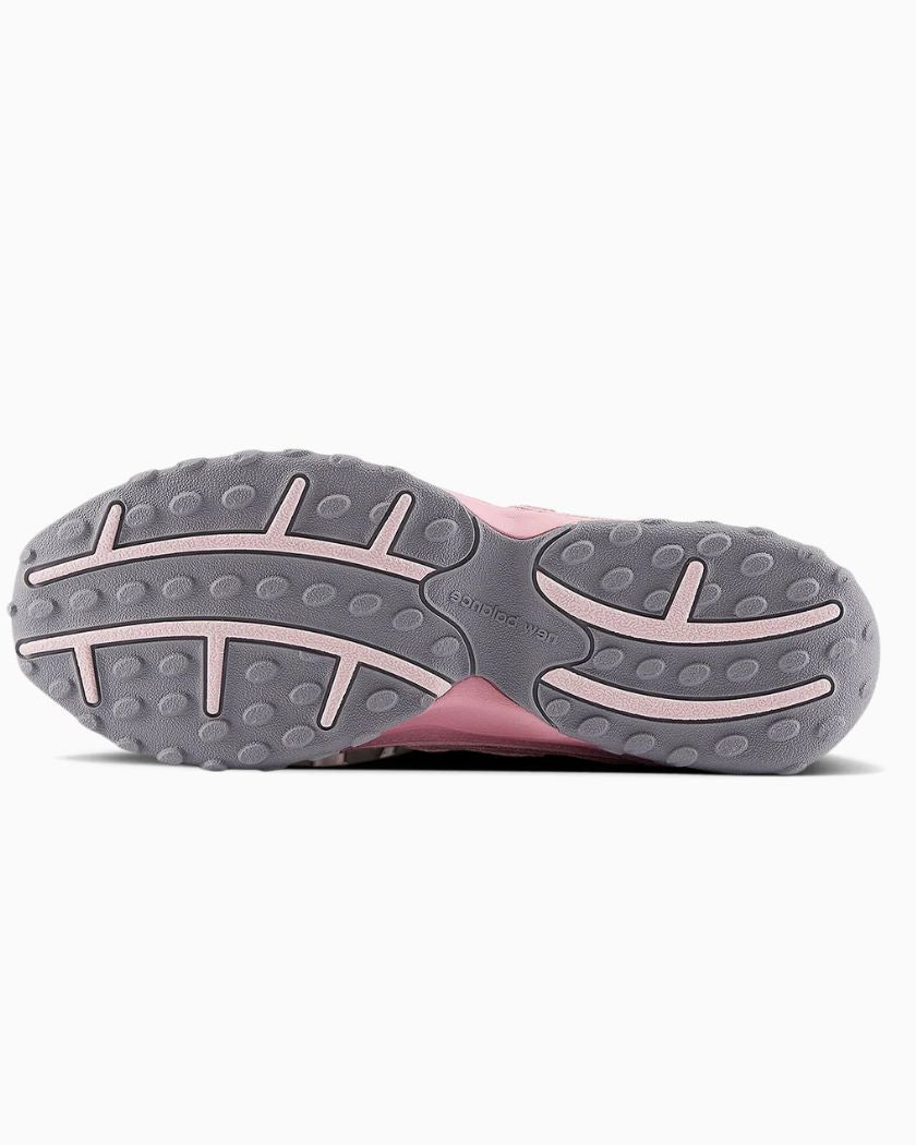 New Balance 204L Pastel Pink