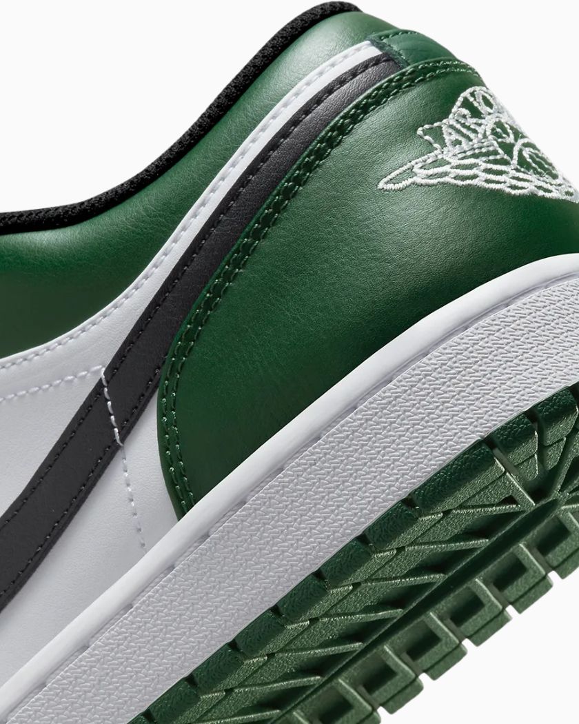 Air-Jordan-1-Low-Green-Toe