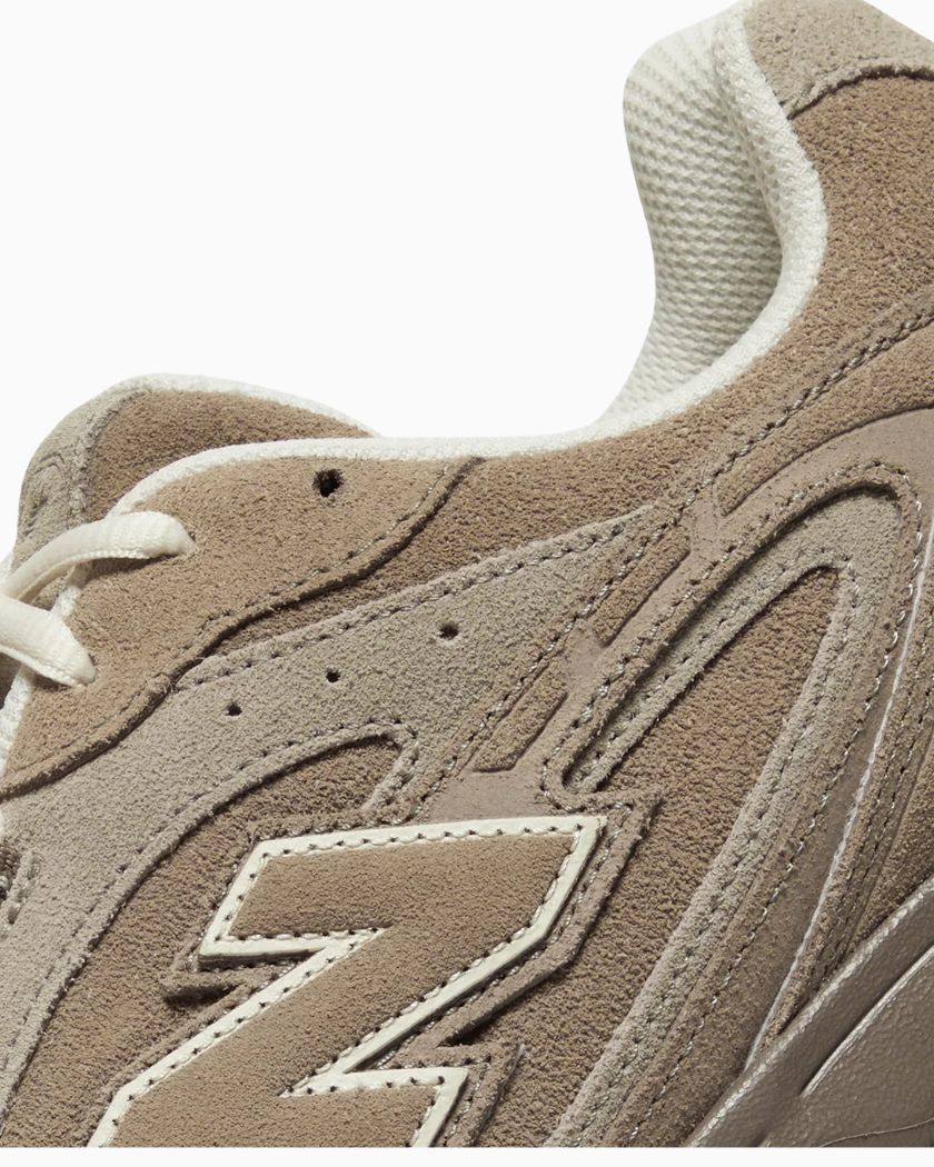 New Balance 204L Mushroom Arid Stone