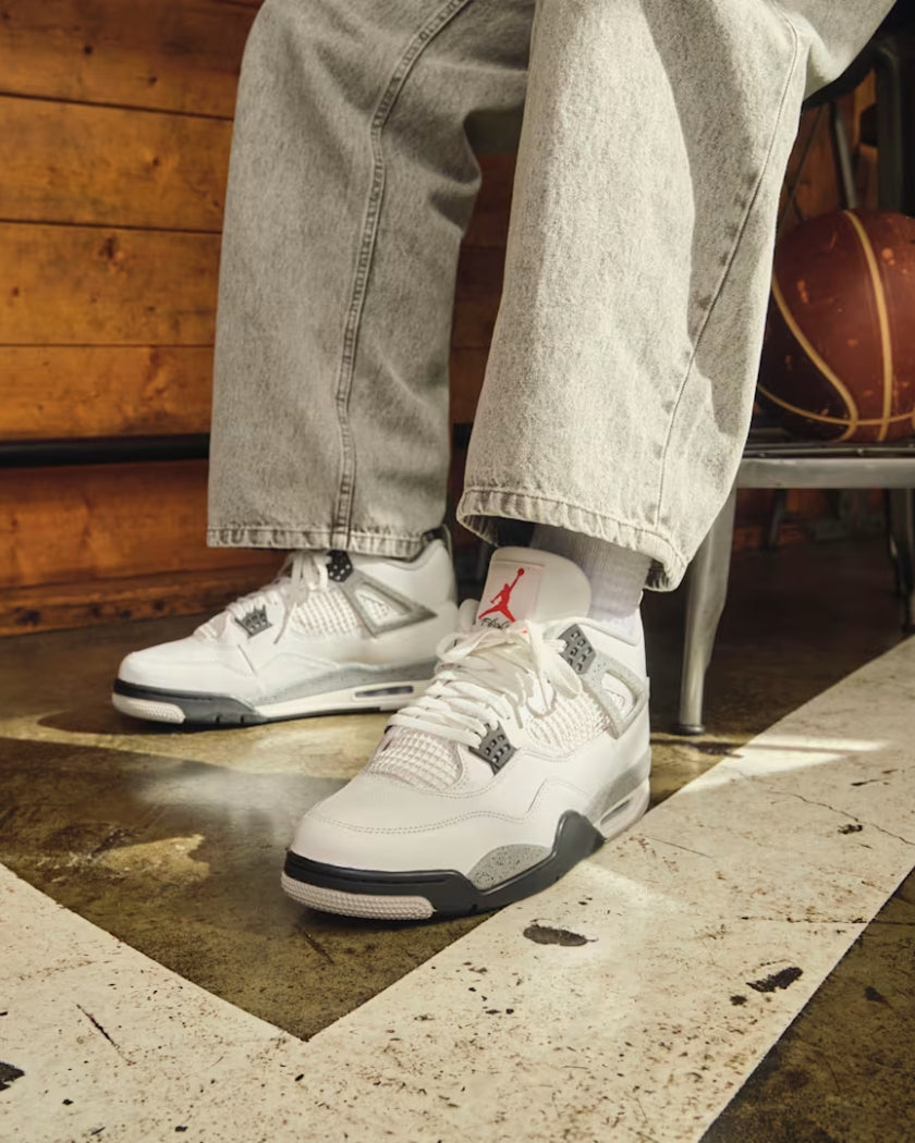 Air Jordan 4 White Cement
