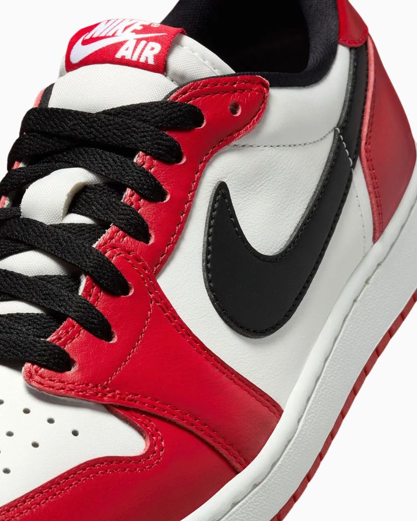 Jordan 1 Low Chicago