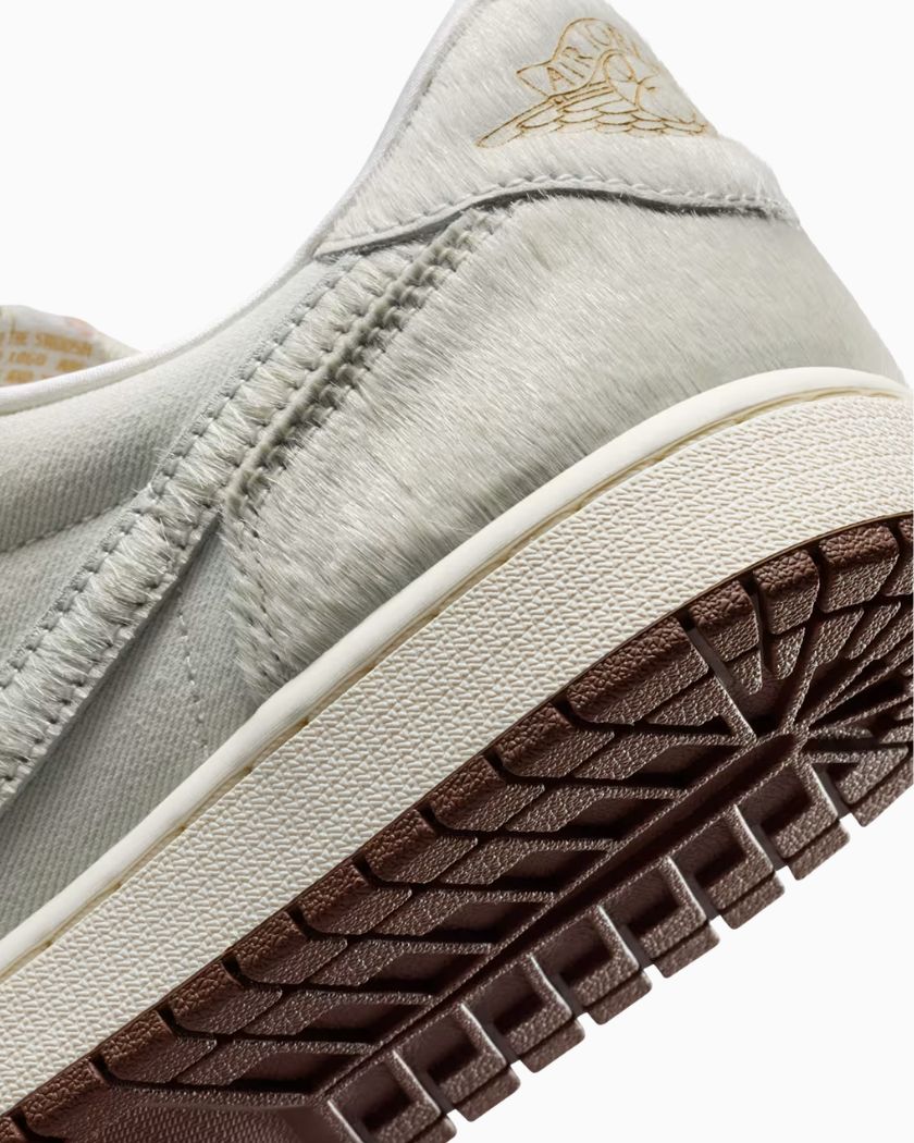 Air Jordan 1 Retro Low OG Football Grey Sail Light Chocolate