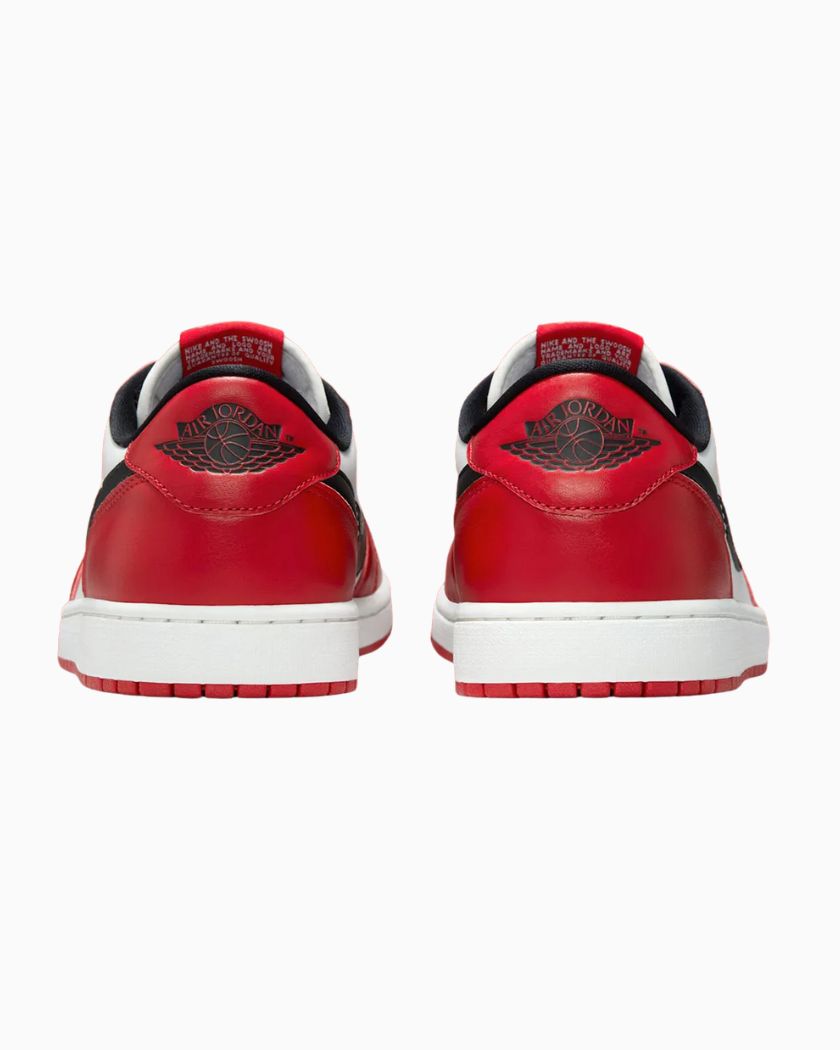 Air Jordan 1 Retro Low OG Chicago (2025)