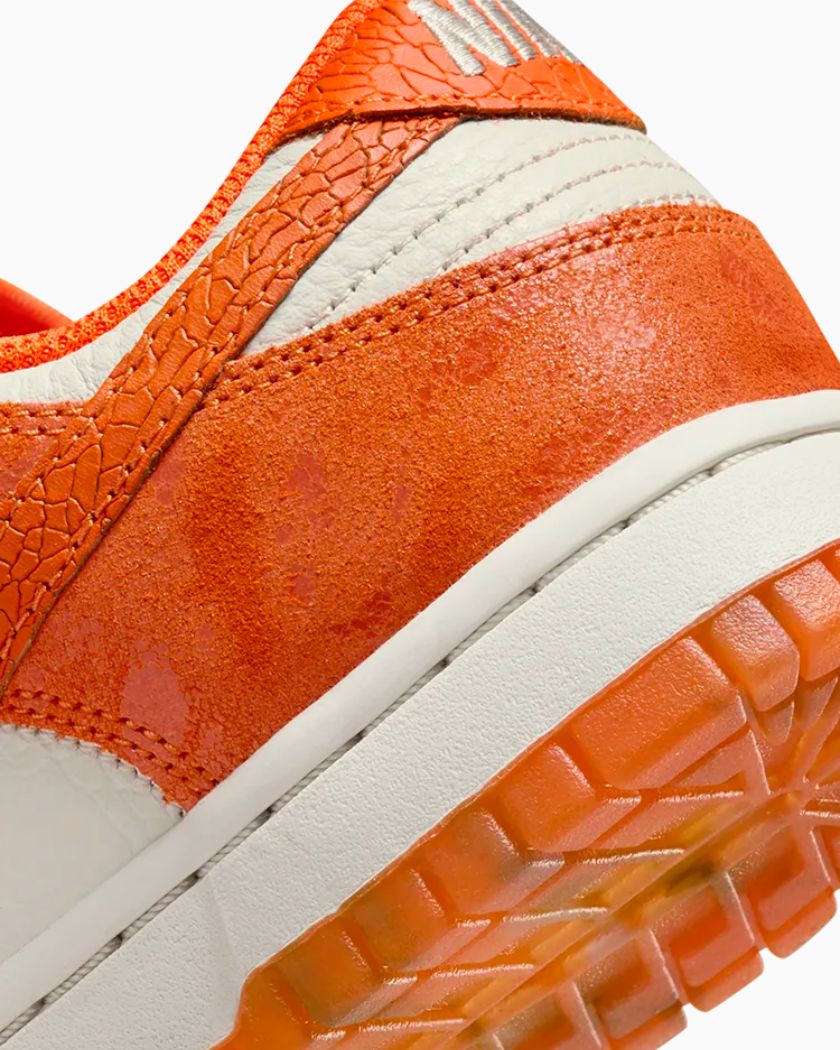 Nike Dunk Low Cracked Orange