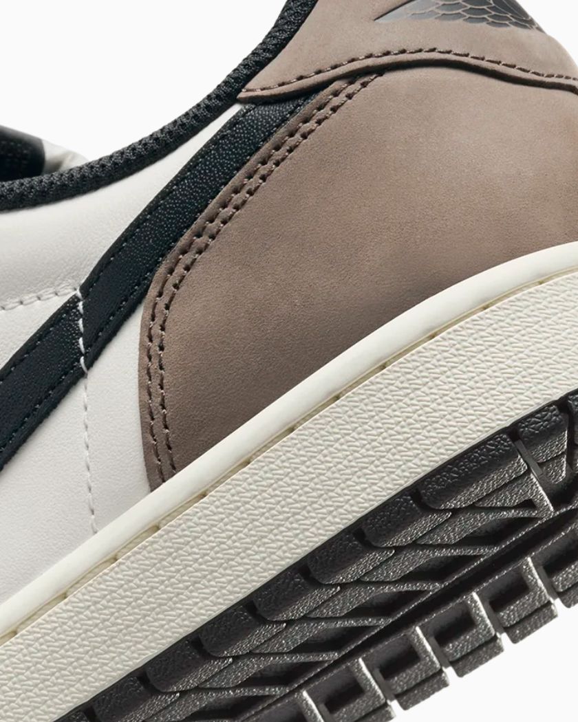 Air Jordan 1 Retro Low OG Mocha
