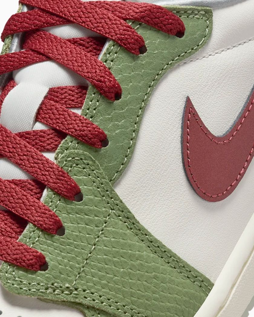 Air Jordan 1 Low OG Year of the Dragon