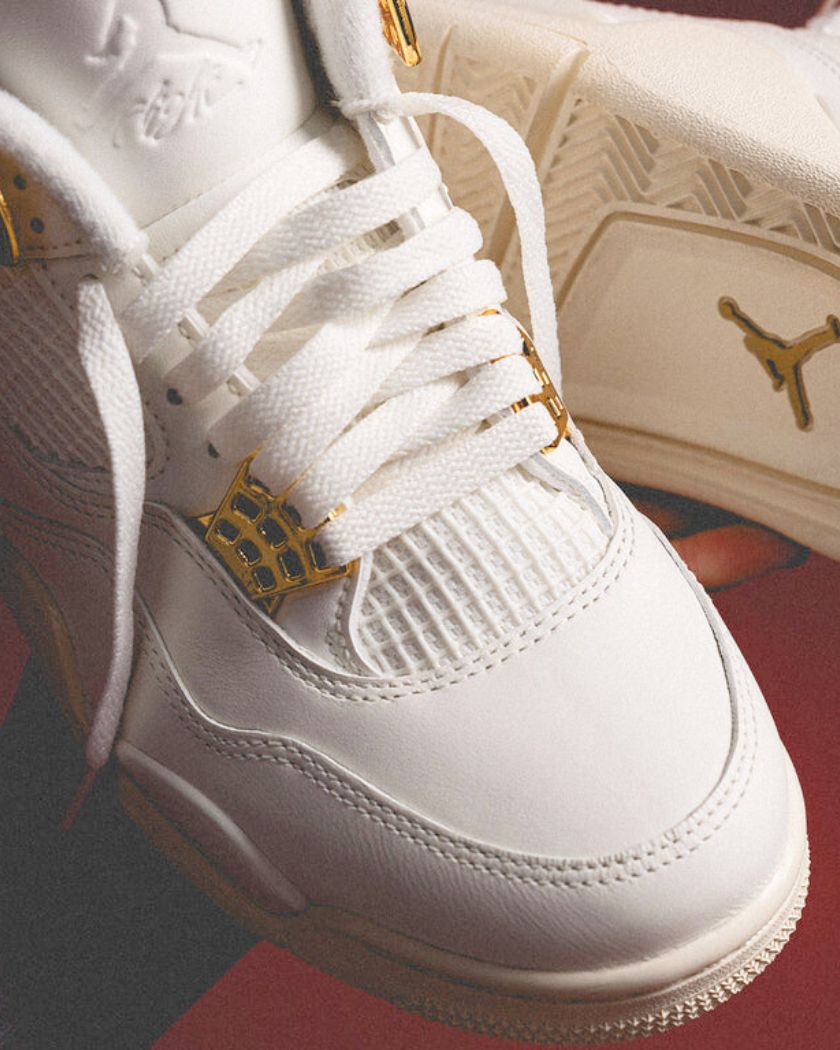 Air Jordan 4 Retro Metallic Gold