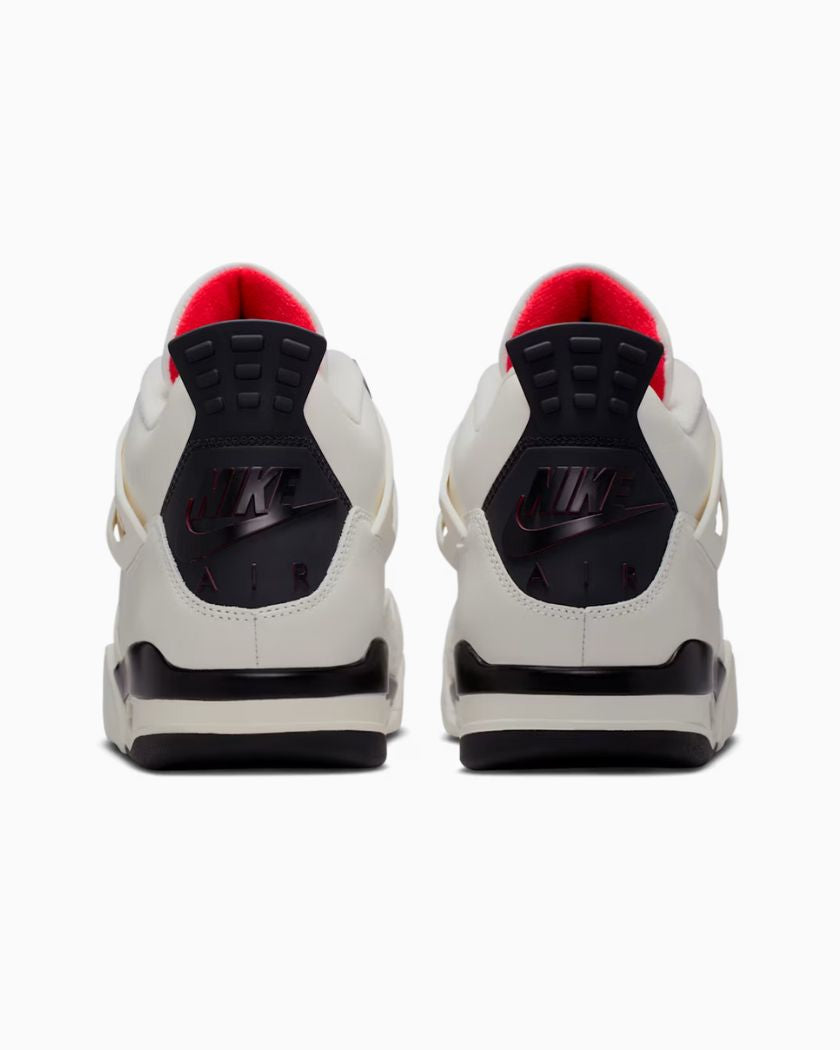 靴 Nike Air Jordan 4 \