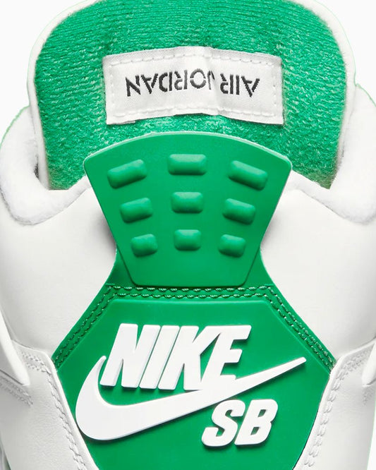 Air Jordan 4 Retro SB Pine Green
