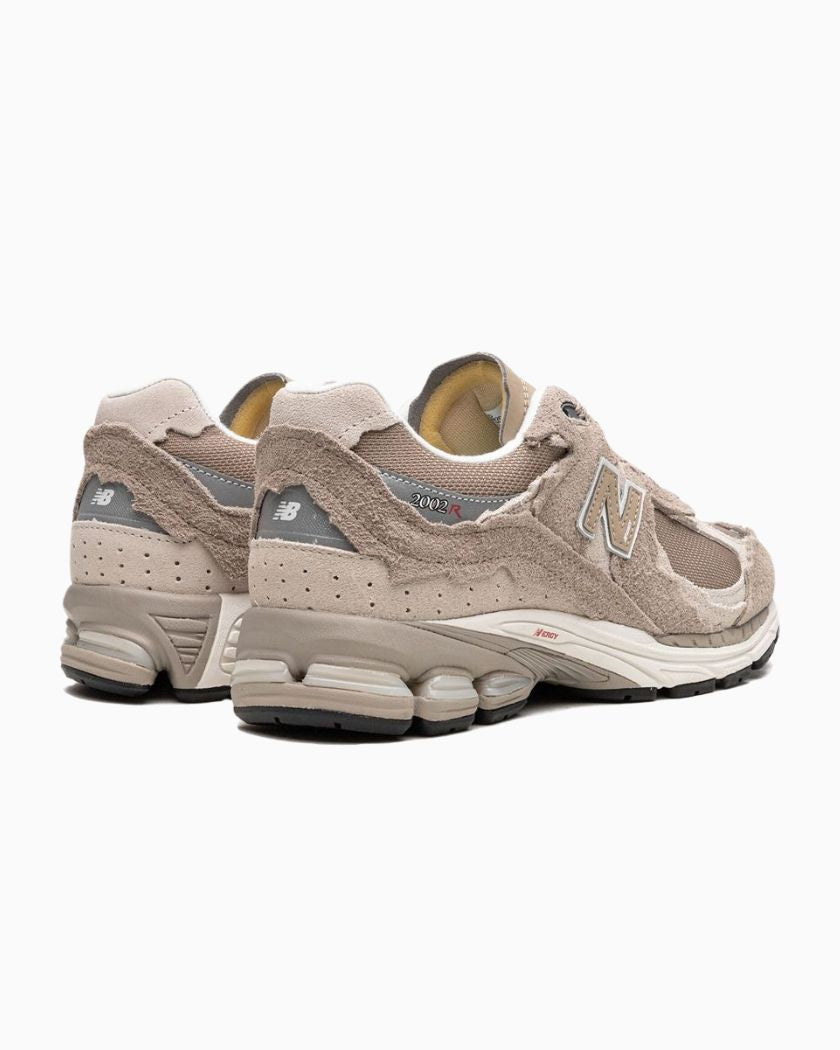 NewBalance 2002r Protection Pack Beige