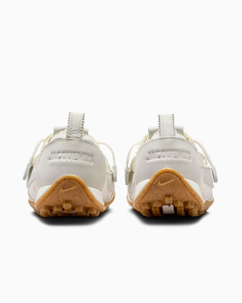Nike Moon Shoe SP Jacquemus Soft Pearl
