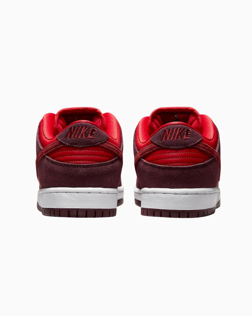 Nike SB Dunk Low Cherry