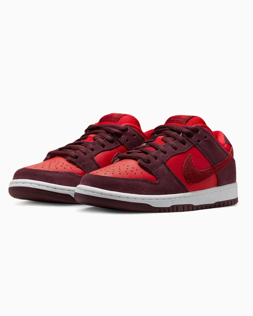 Nike SB Dunk Low Cherry