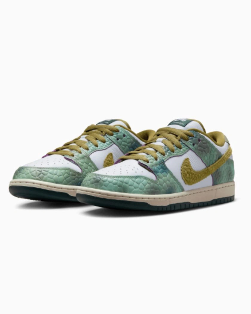 Nike Dunk Low SB Alexis Sablone Chameleon