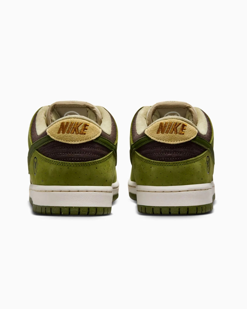 Dunk Low SB Yuto Verde