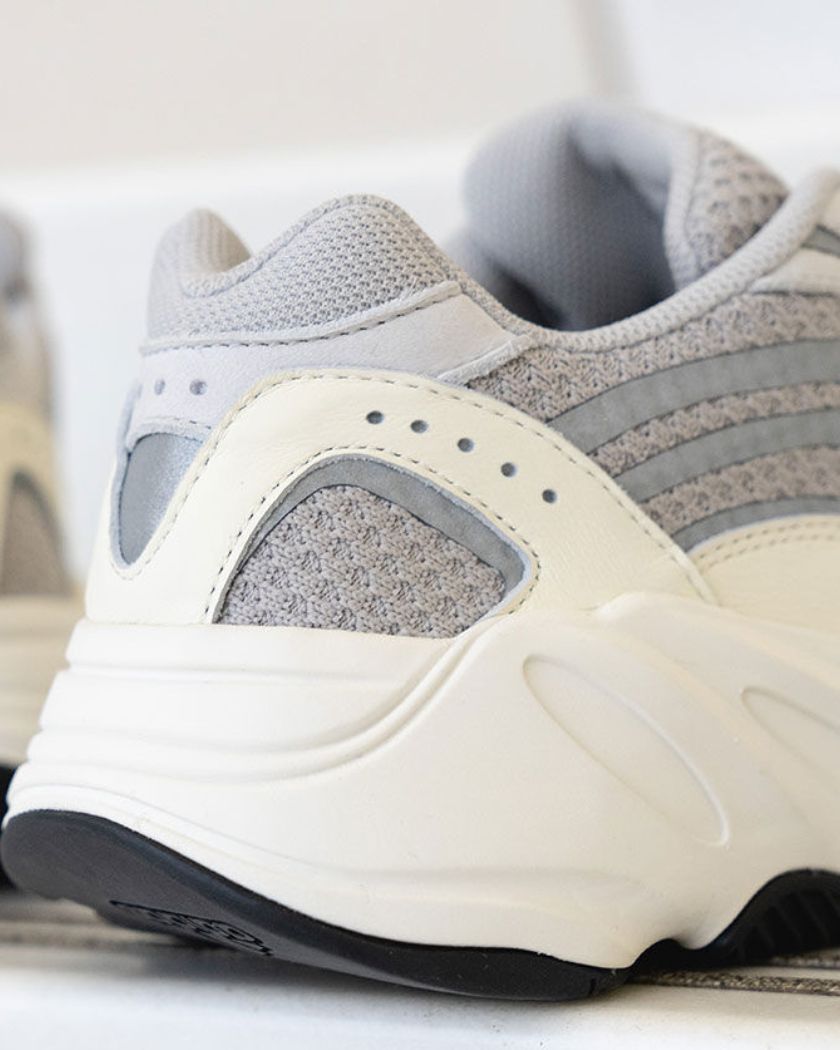 Yeezy 700 v2 Static