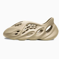 Yeezy Foam RNNR Stone Salt
